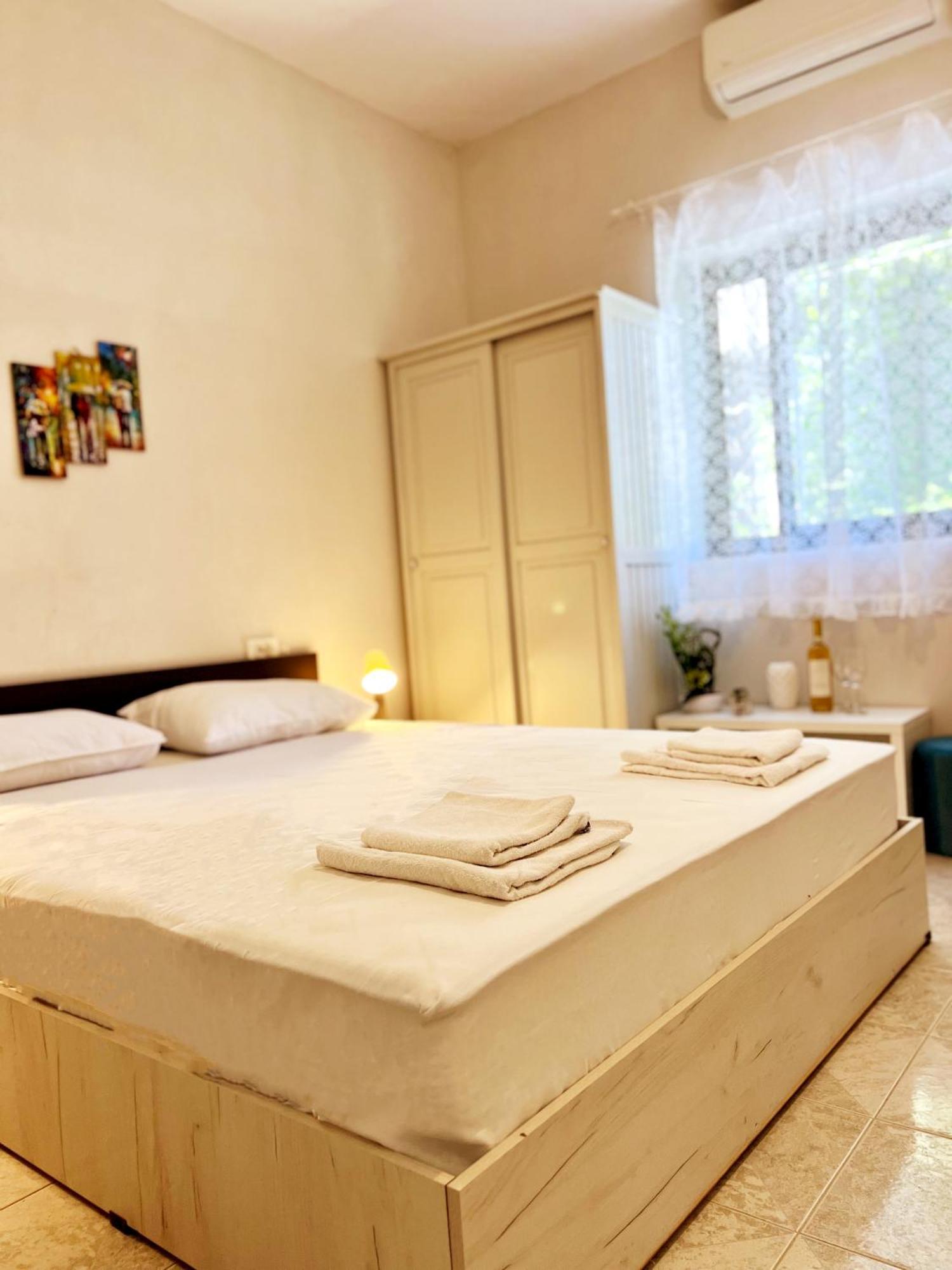 Guest House Julia Stavros  Rum bild